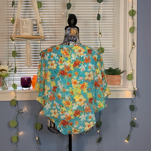 Studio Works Floral Print Top. Small Petite. NWT - Picture 5 of 7